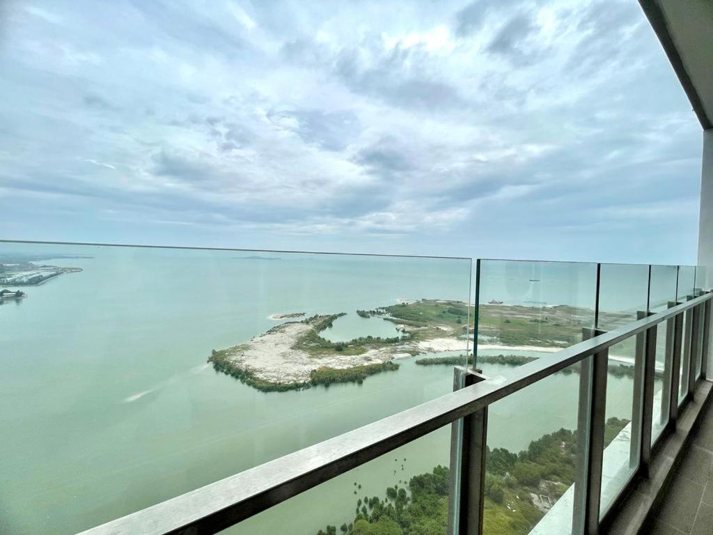 Silverscape,res -- Seaview -- 5pax